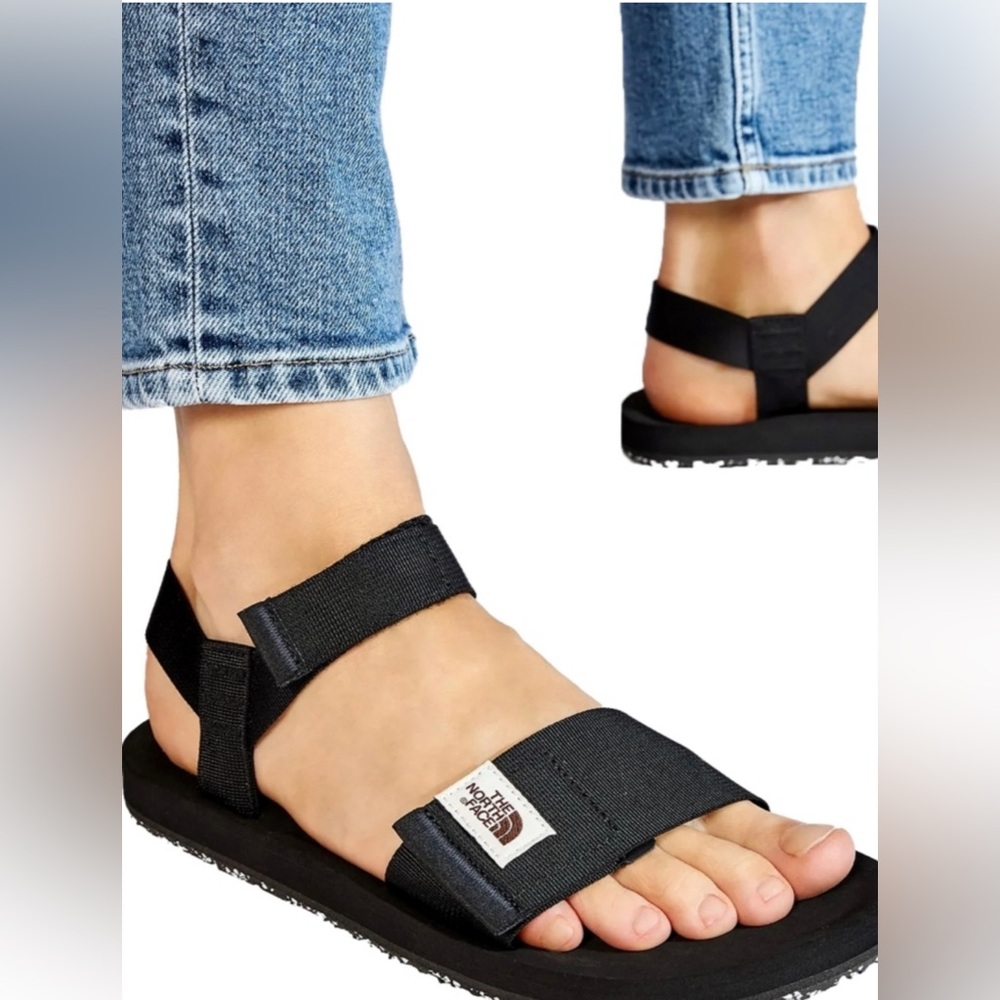 Skeena Sandals from The North Face Women’s 8 in black